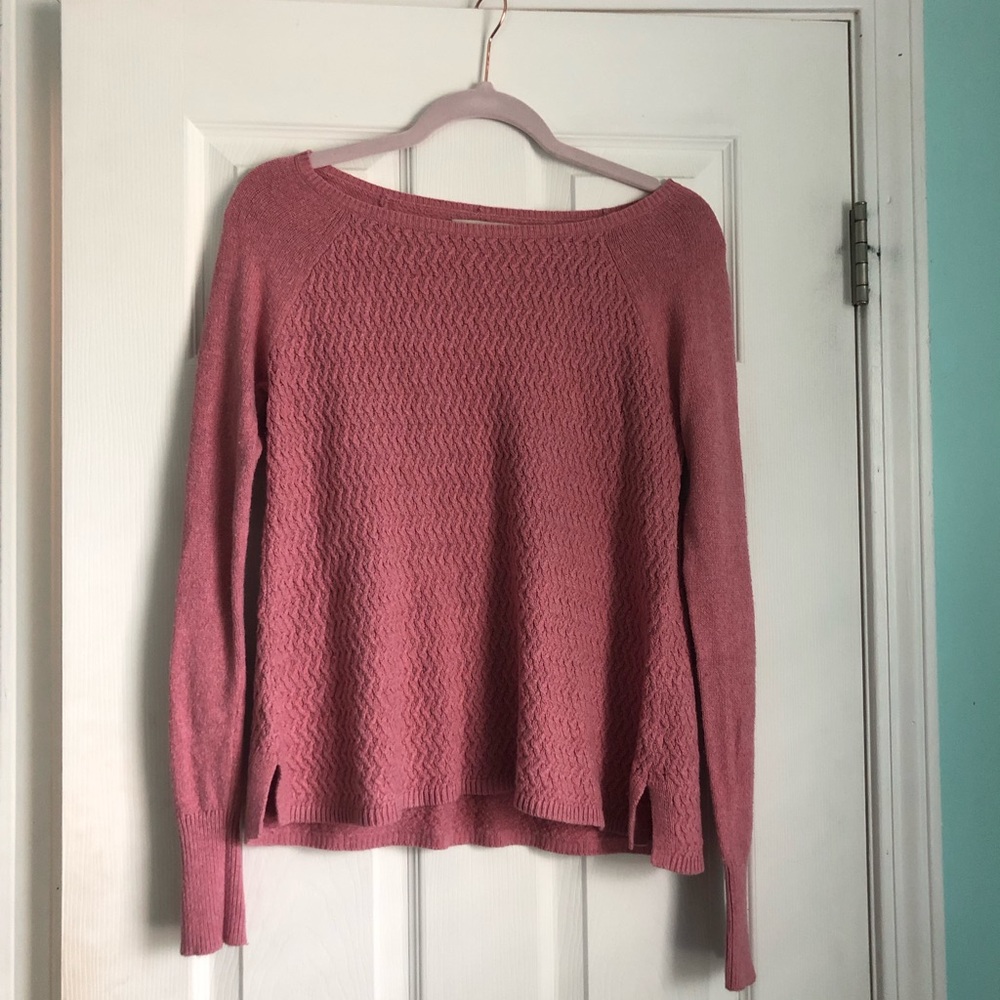 pink sweater